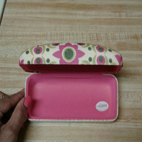 Eyeglass Case - Picture 3 of 6